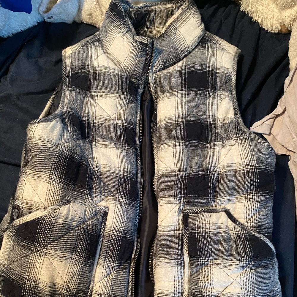 Cute puffer vest!